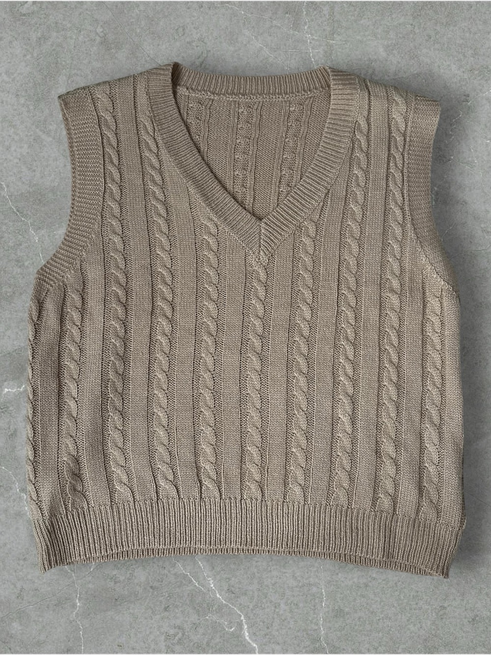 Men's Cable Knit V-Neck Sweater Vest - Taupe